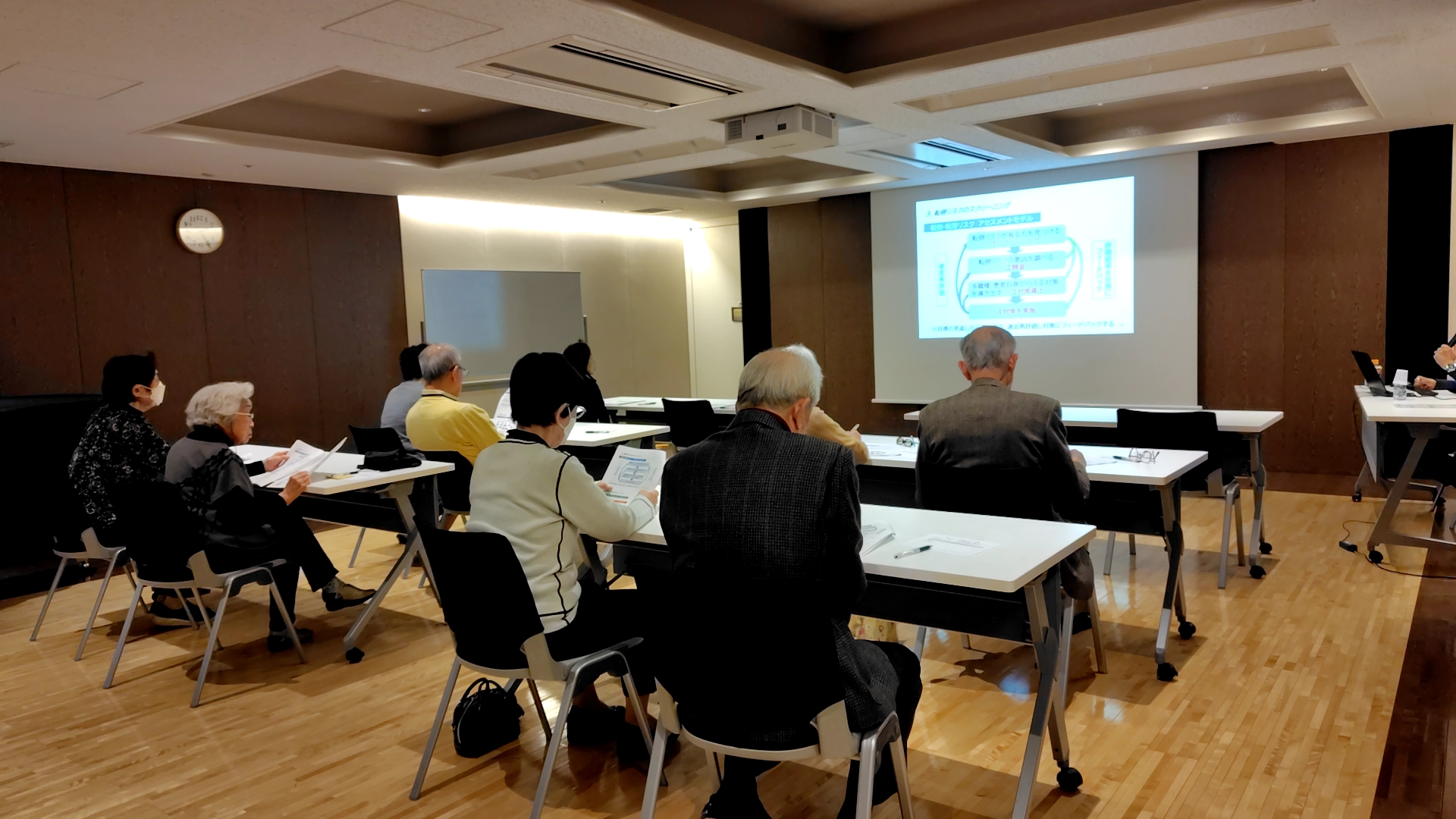 転倒予防～基礎知識とセルフケア～