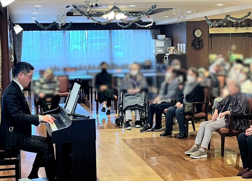 【活動報告】SOMPOケア ラヴィーレ羽田にて「ピアノ演奏ボランティア」を開催いたしました